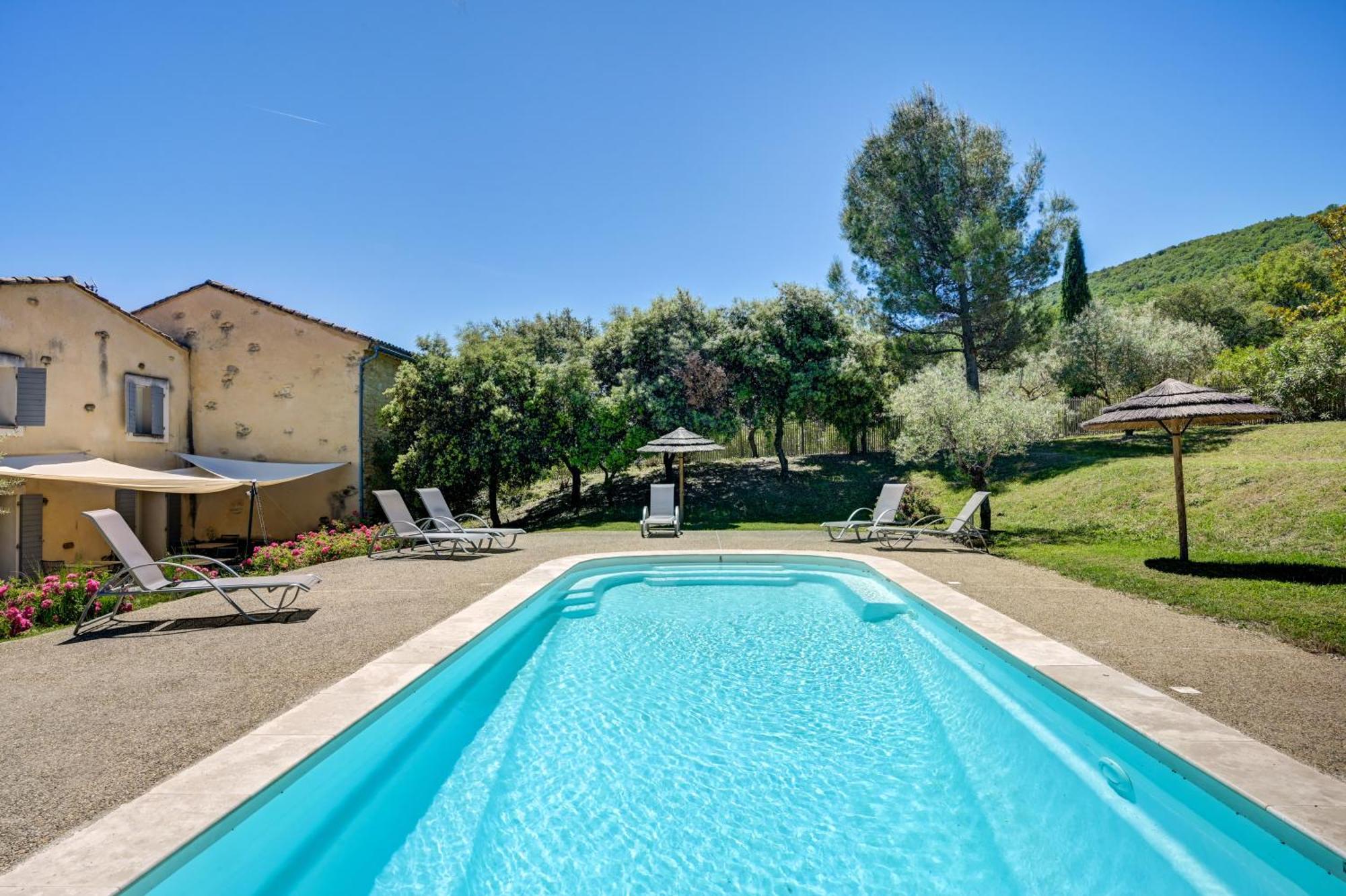 Clos Saint-Michel Resort & Spa Malaucène Exterior foto